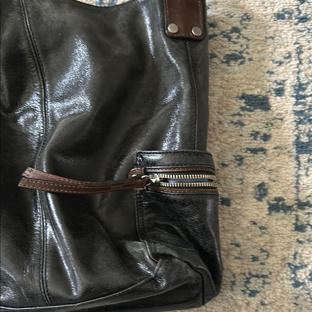 Tano Black Leather Shoulder Bag with Silver Accents - Picture 4 of 4